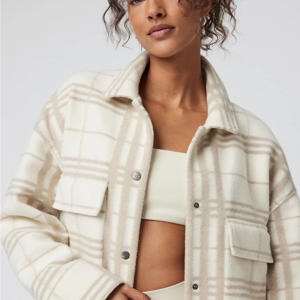 NWT Vuori Ballard Coat in Eggshell color